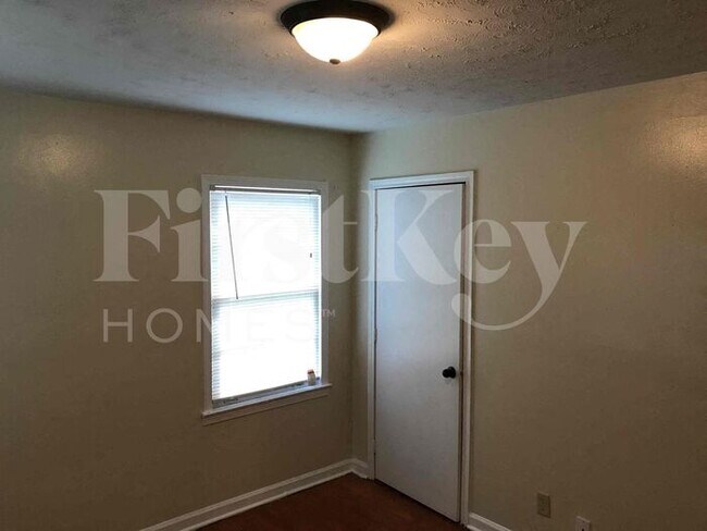 Building Photo - 5101 Haleville Rd