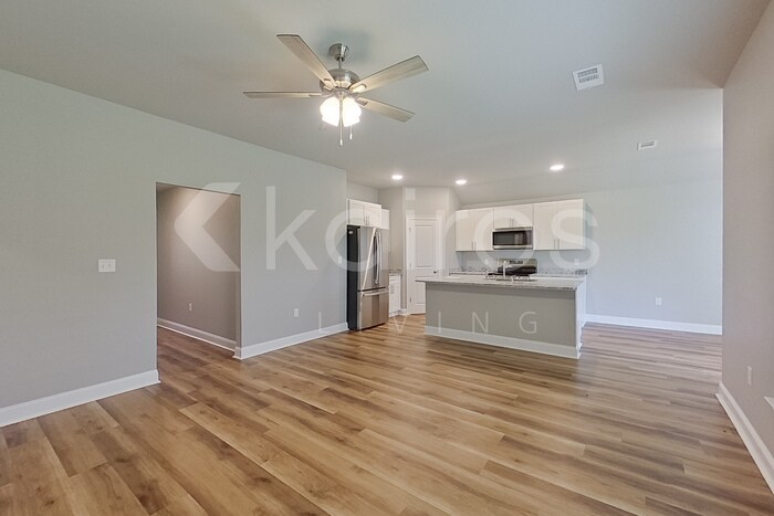 Building Photo - 13754 Willowmore Dr