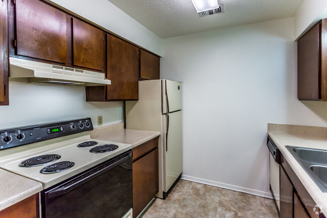 Kitchen - Meadowbrook Apartments