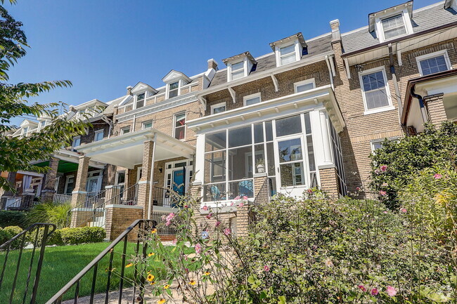 Building Photo - 1513 Allison St NW