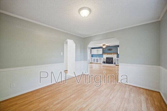 Building Photo - 1213 Ruxton Ct