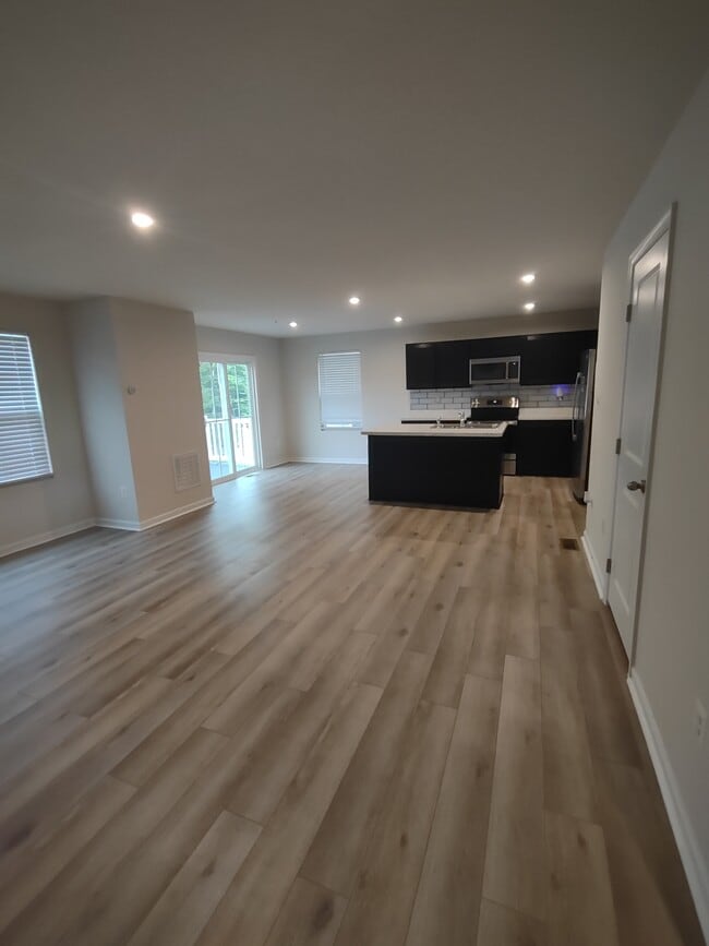 Building Photo - 22 Sugarberry Dr