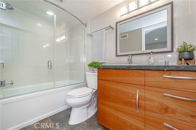 Building Photo - 48 Arboles