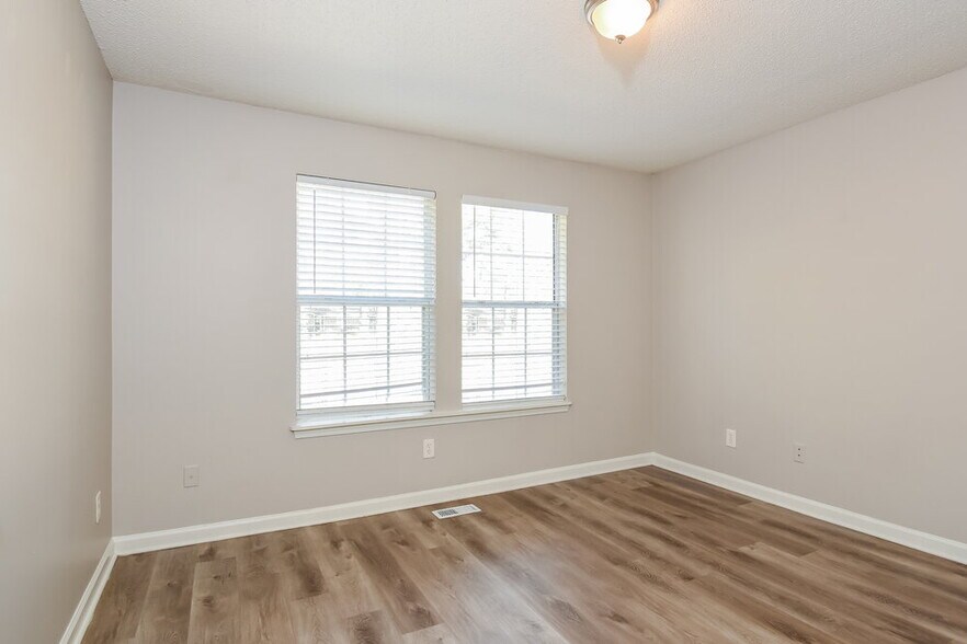 Building Photo - 6953 Cave Springs Rd