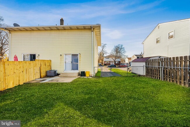 Building Photo - 144 New Cedar Ln