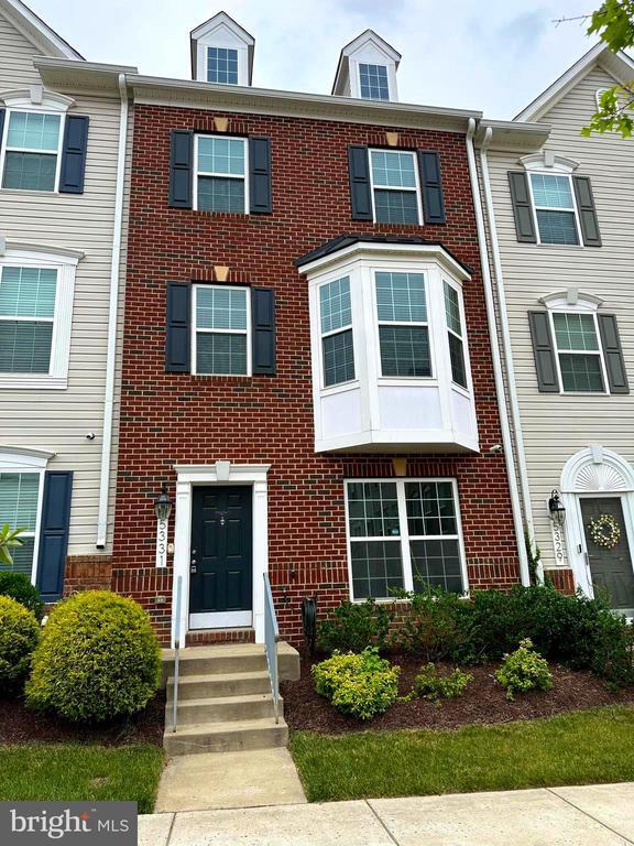 Building Photo - 5331 Greenwich Cir