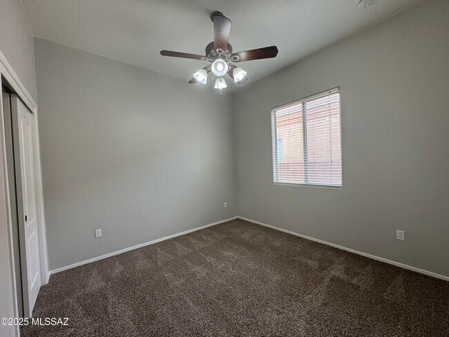 Building Photo - 4228 E Stony Meadow Dr