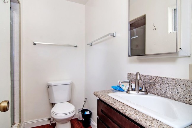 Building Photo - 1143 Granger St