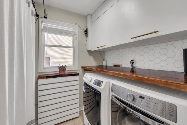 Building Photo - 15 Legend Hills Dr