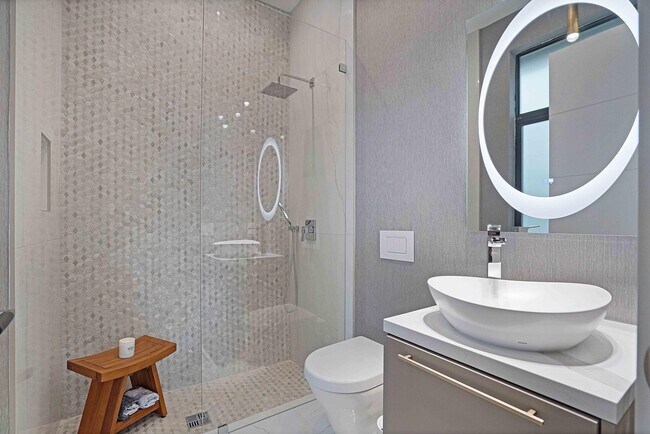 Building Photo - 3012 NW 61st St