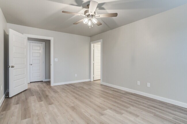 Building Photo - 4 Bedroom 2 Bathroom Home in South Lubbock!
