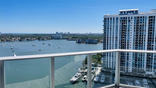 Building Photo - 17301 Biscayne Blvd