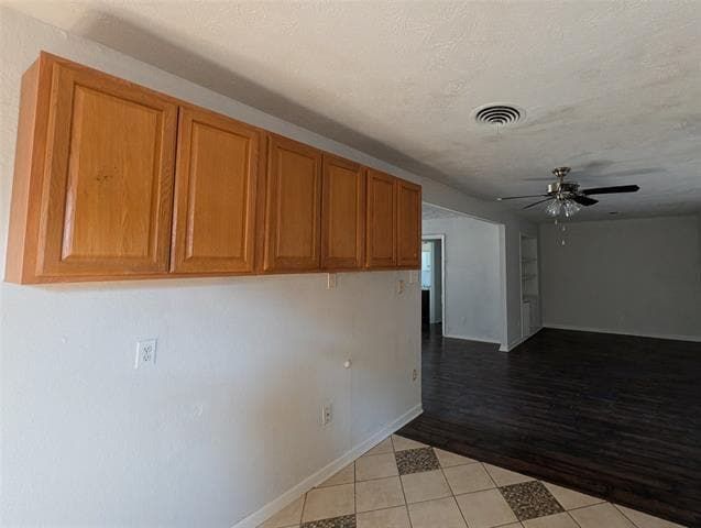 Building Photo - 2514 Muret St