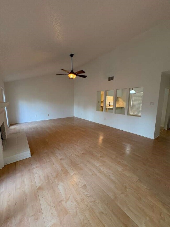 Building Photo - 4007 Issacks Way