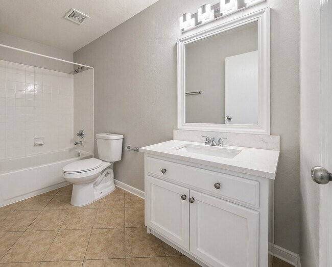 Building Photo - 18323 Fair Grange Ln