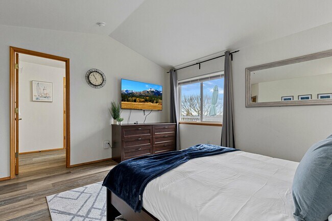 Building Photo - 7708 81st Pl NE