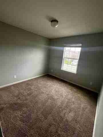 Building Photo - 6119 Southern Vis