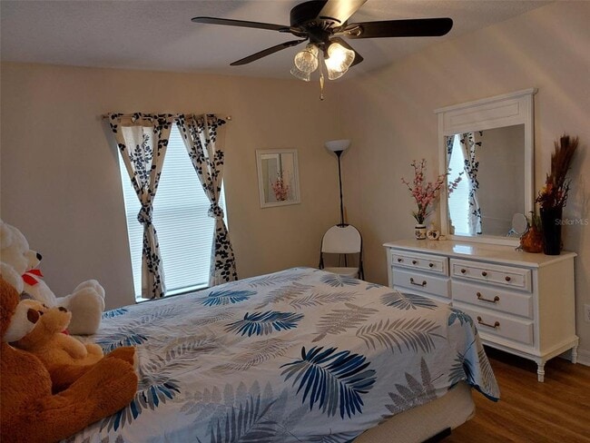 Building Photo - 307 S Oakland Ave