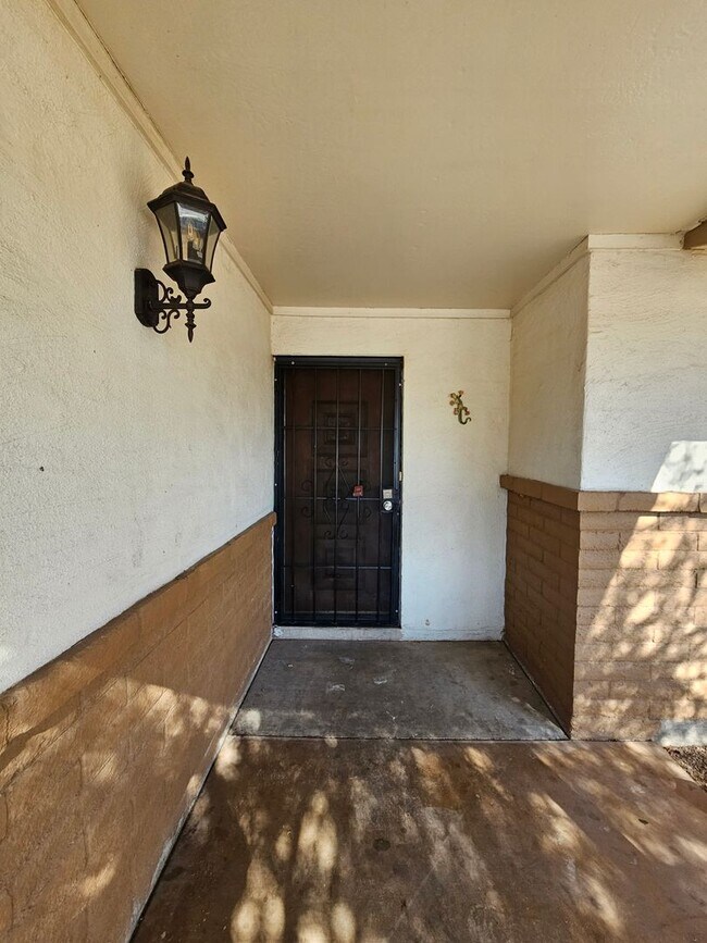 Building Photo - Updated 4BR Home | Pool + 2 Car Garage | Single Level