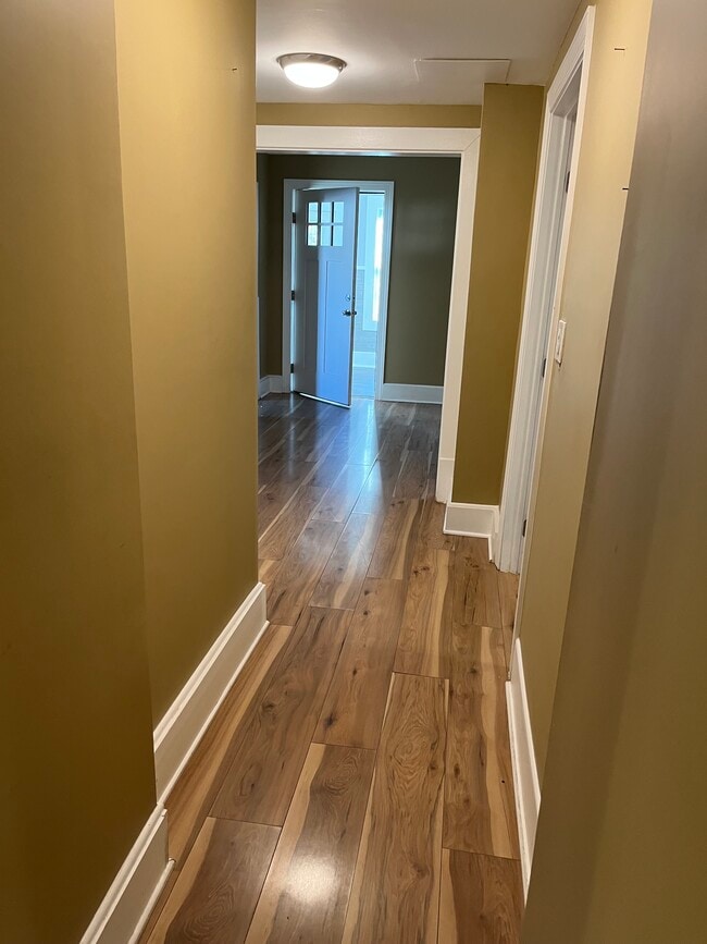 Building Photo - 127 Jefferson St