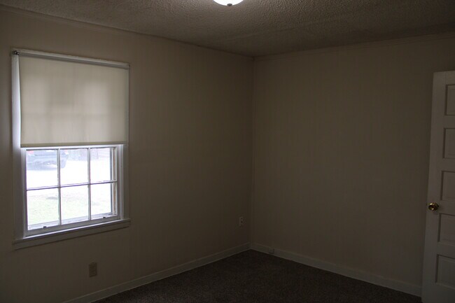 Building Photo - 4347 E Bayley St