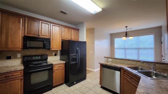 Building Photo - 8169 Grayson Grove