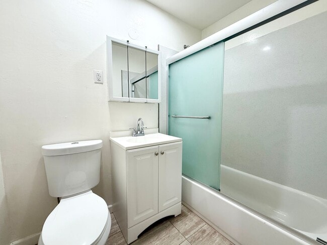 Building Photo - Coastal 3-Bed/2-Bath Home with Ocean View! ***PLEASE READ DESCRIPTION***