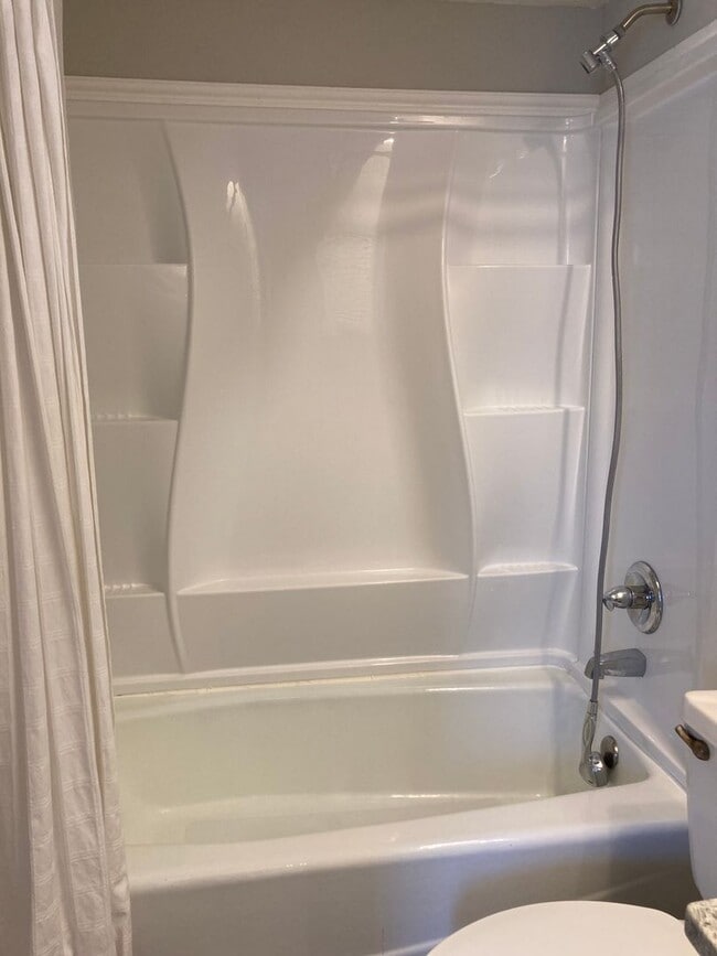 Building Photo - South Charlotte Townhome for Immediate Move in! *50% off the first month with a 12 month lease*