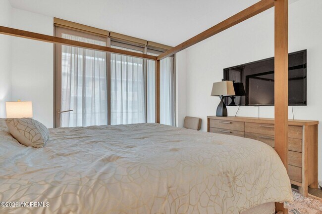 Building Photo - 30 Melrose Terrace