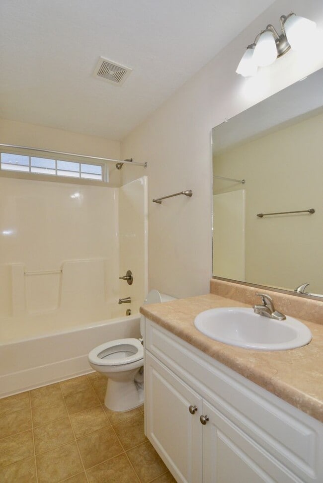 Building Photo - 659 Ventana Dr