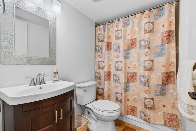 Building Photo - 5945 Parkwalk Dr