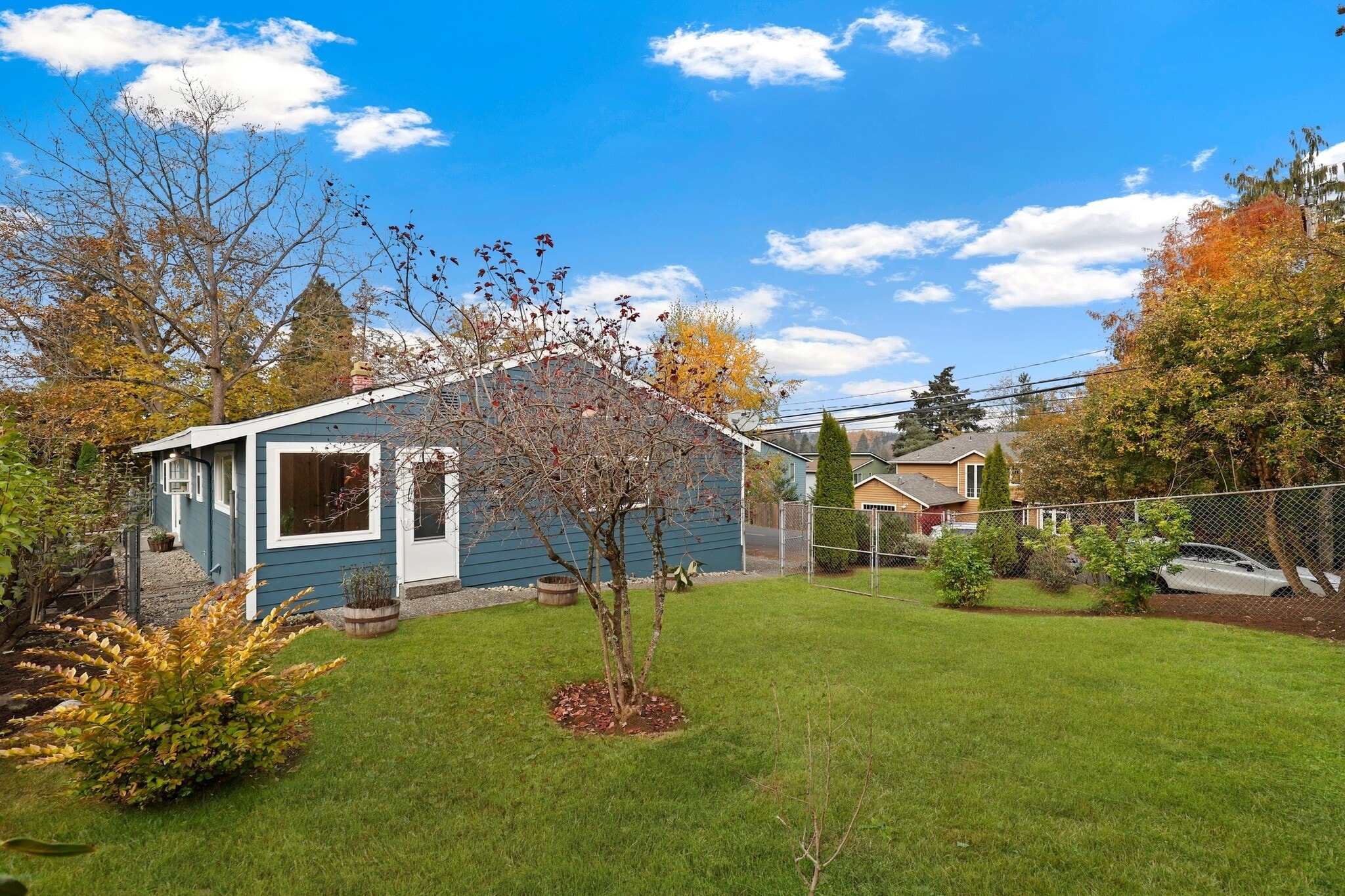 Side yard - 3601 NE 145th St