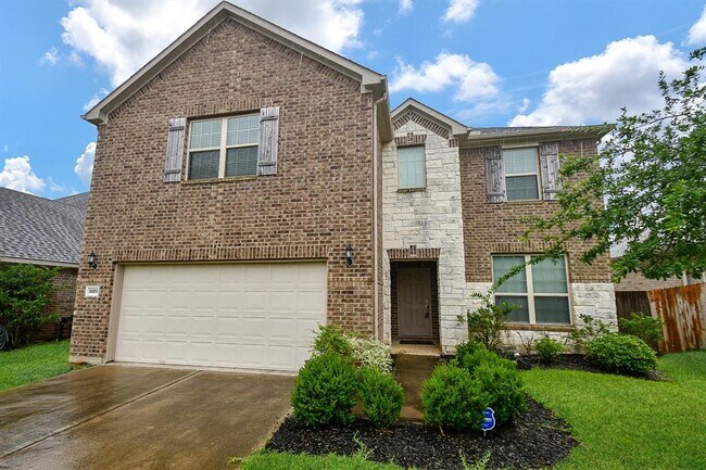Primary Photo - 30217 Live Oak Way