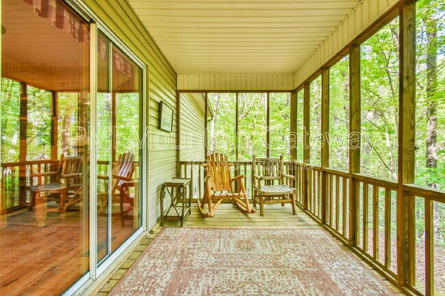 Building Photo - 1026 Satterfield Rd