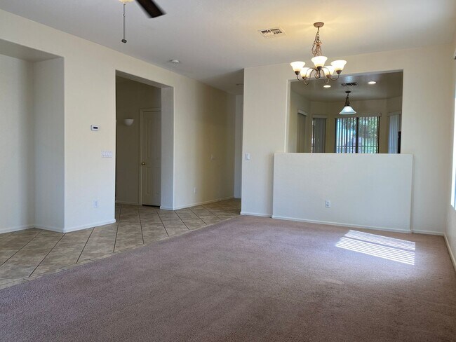 Building Photo - 3265 E Hampton Ln