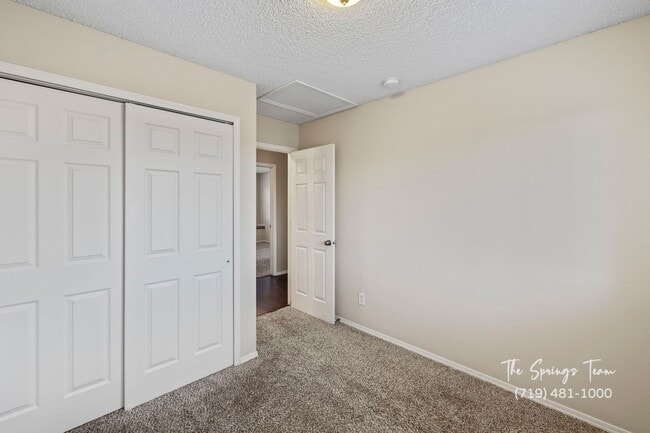 Building Photo - COUNTRYSIDE 3BD/2BA in FOUNTAIN - Security Deposit Waiver Available