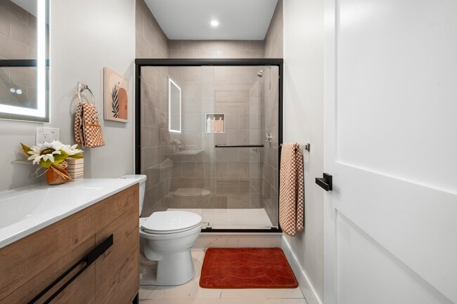 Building Photo - 21 Bolton St