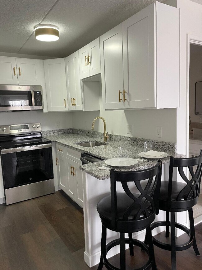 Building Photo - 46 Cochituate Rd