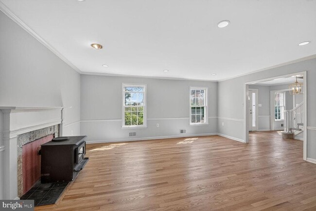 Building Photo - 21733 Oatlands Rd