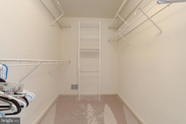 Building Photo - 1959 Deer Run Dr