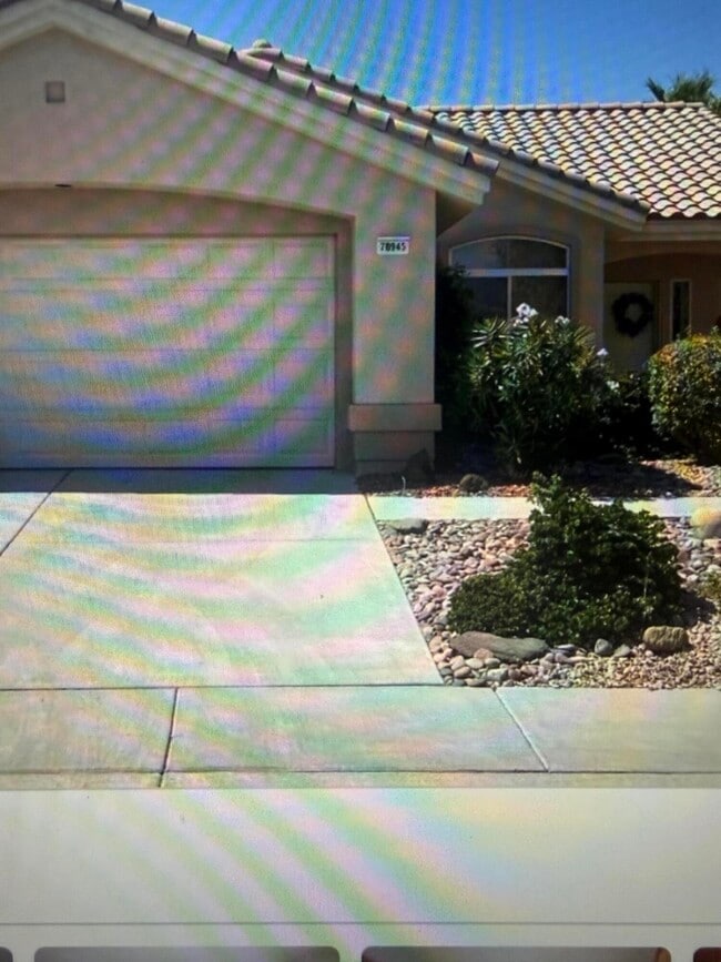 Building Photo - 78945 Champagne Ln