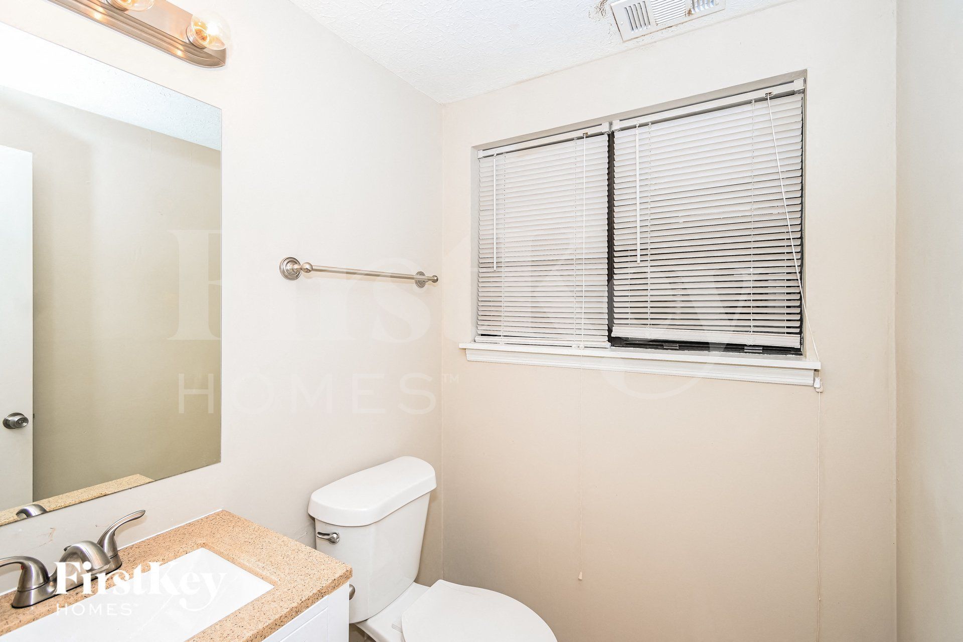 Building Photo - 6668 Windwood Cir