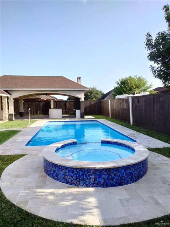 Building Photo - 17 Hitching Post Dr