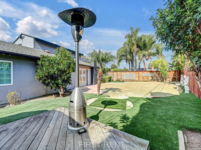 Building Photo - 13132 Laburnum Dr