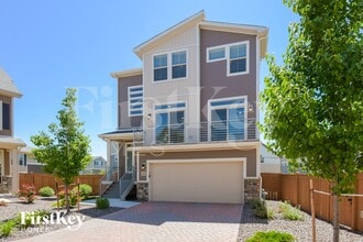 Building Photo - 10532 Truckee St