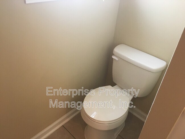 Building Photo - 7019 Shadow Oaks Dr