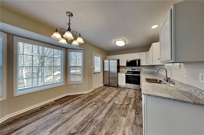 Building Photo - 178 Colton Dr