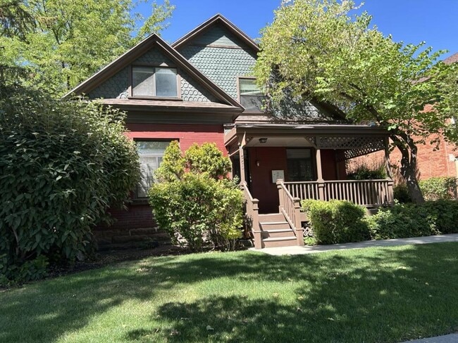 Primary Photo - 550 W 400 N