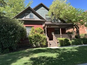 Building Photo - 550 W 400 N