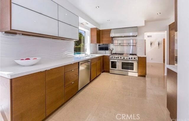 Building Photo - 17548 Marilla St